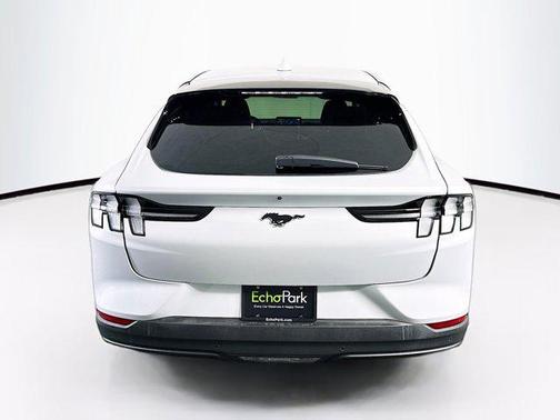 2022 Ford Mustang Mach-E Select