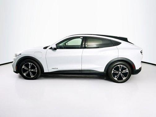 2022 Ford Mustang Mach-E Select