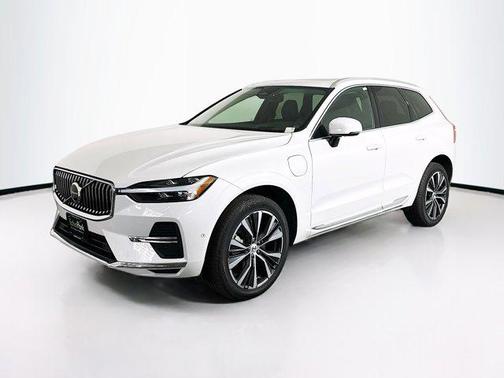 2022 Volvo XC60 Recharge Plug-In Hybrid T8 Inscription Expression