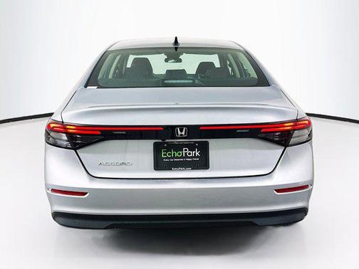 Solar Silver Metallic 2025 Honda Accord SE