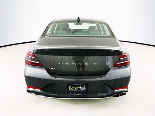 2022 Genesis G70 2.0T RWD