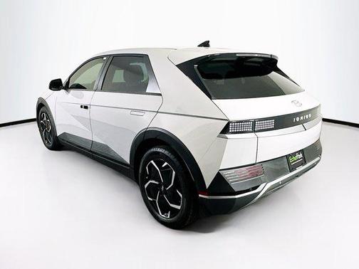 2024 Hyundai IONIQ 5 SE