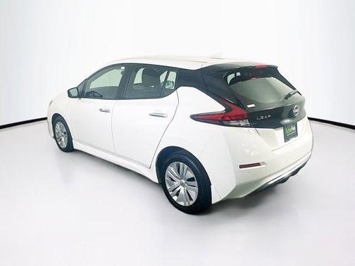 Glacier White 2024 Nissan Leaf S