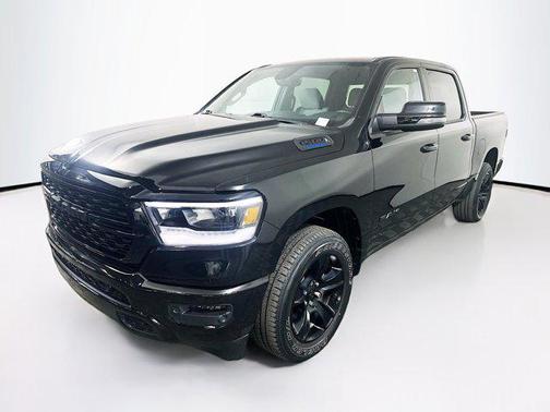 Diamond Black Crystal Pearlcoat 2023 RAM 1500 Big Horn/Lone Star