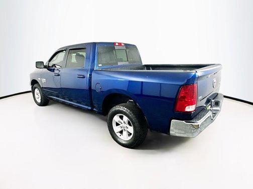 2019 RAM 1500 SLT