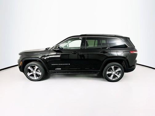 Diamond Black Crystal Pearlcoat 2022 Jeep Grand Cherokee 4xe Base
