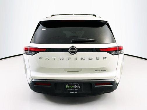 2024 Nissan Pathfinder SV 4WD
