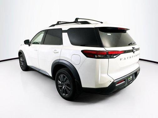 2024 Nissan Pathfinder SV 4WD