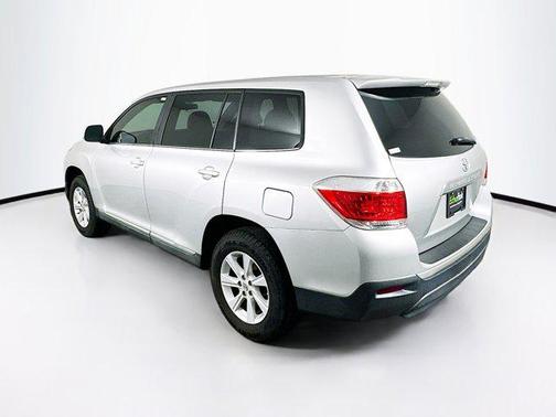 2013 Toyota Highlander SE