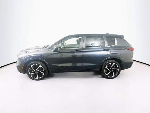 Alloy Silver Metallic 2024 Mitsubishi Outlander SE