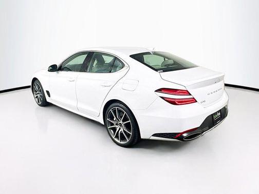 2025 Genesis G70 2.5T RWD