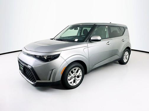 Steel Gray 2025 Kia Soul LX