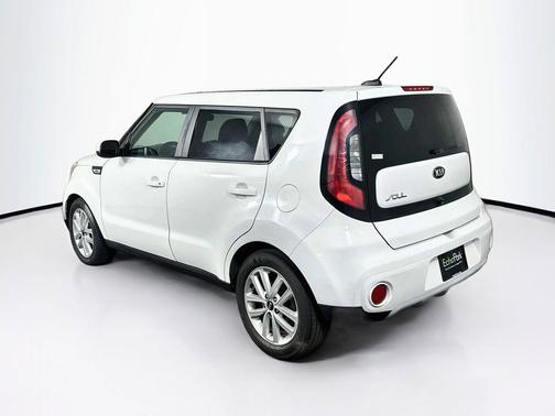 Clear White 2019 Kia Soul +
