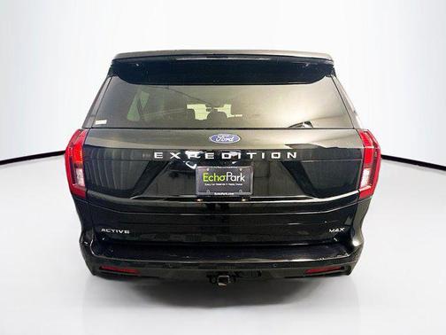 Agate Black Metallic 2025 Ford Expedition Max Active 4x4