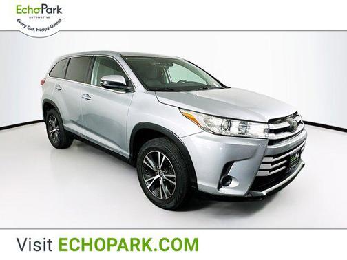 2019 Toyota Highlander LE I4