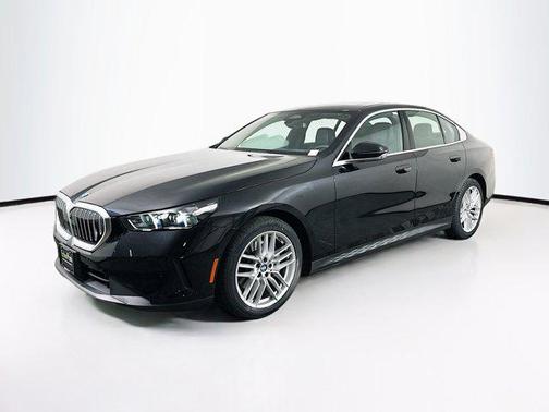 2025 BMW 530 i