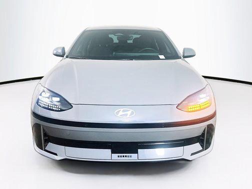 2024 Hyundai IONIQ 6 SE