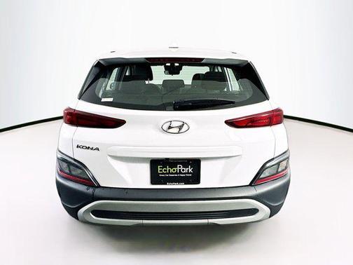 2022 Hyundai KONA SE