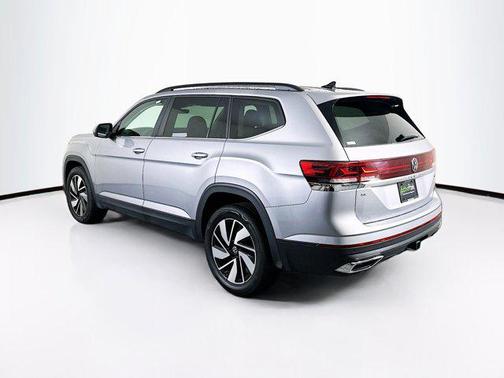 2025 Volkswagen Atlas 2.0T SE w/Technology 4MOTION