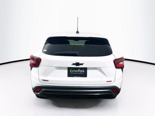 2025 Chevrolet Trax FWD 1RS