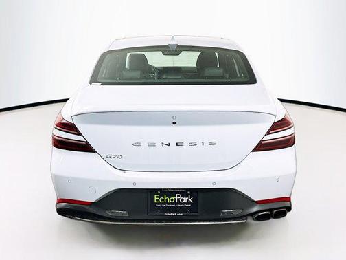 2023 Genesis G70 2.0T RWD