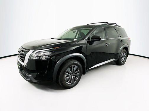 2024 Nissan Pathfinder SV FWD