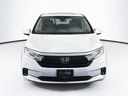 Platinum White Pearl 2022 Honda Odyssey Touring