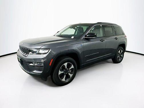 2022 Jeep Grand Cherokee 4xe Base