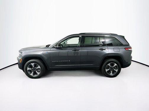 2022 Jeep Grand Cherokee 4xe Base