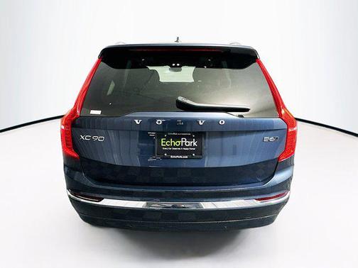 2025 Volvo XC90 B6 Plus 7-Seater