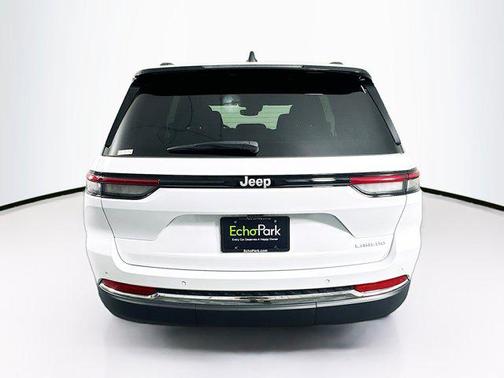 2024 Jeep Grand Cherokee Laredo