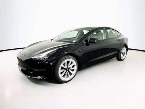 2022 Tesla Model 3 Standard Range