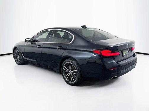 2021 BMW 530 530i