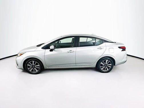 2023 Nissan Versa 1.6 SV