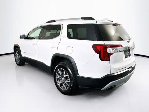 2023 GMC Acadia AWD SLT