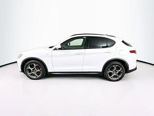 2022 Alfa Romeo Stelvio Ti