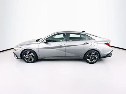 2025 Hyundai ELANTRA HEV Limited