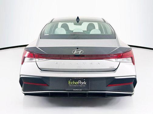 2025 Hyundai ELANTRA HEV Limited