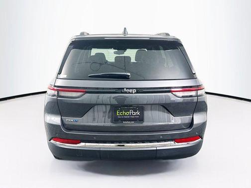 2022 Jeep Grand Cherokee 4xe Base