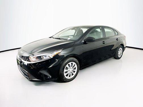 2023 Kia Forte LX