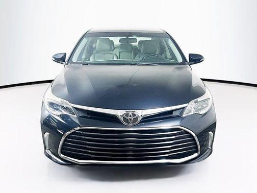 2016 Toyota Avalon XLE