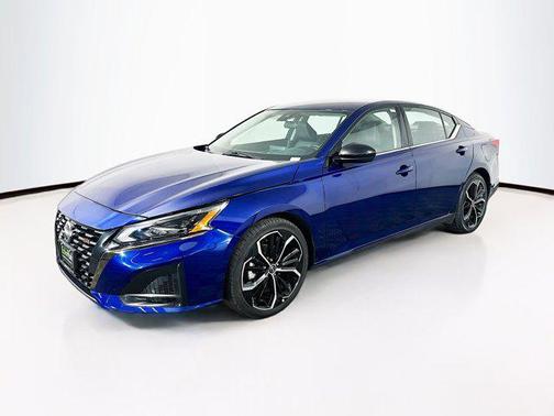 2024 Nissan Altima SR FWD