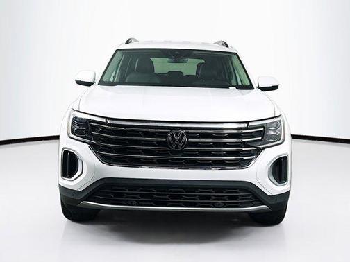 2025 Volkswagen Atlas 2.0T SE w/Technology 4MOTION