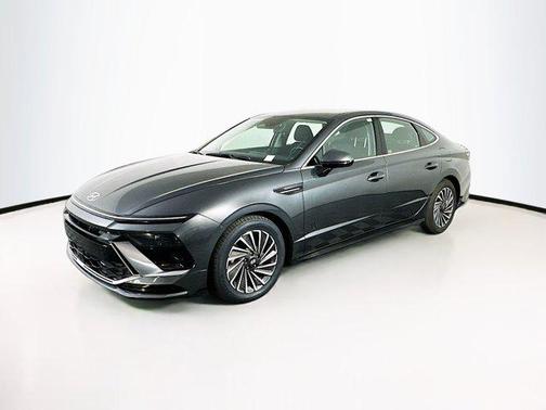 2025 Hyundai SONATA Hybrid SE