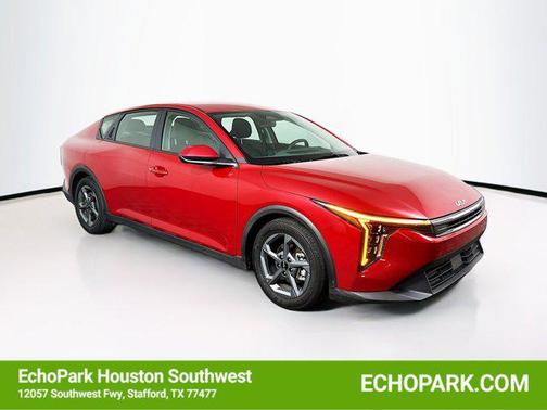 Currant Red 2025 Kia K4 LXS