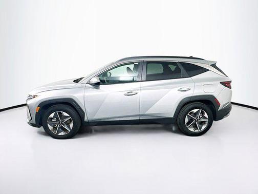 Shimmering Silver 2025 Hyundai TUCSON SEL