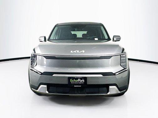 2024 Kia EV9 Light Long Range