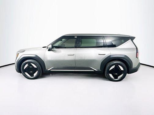 2024 Kia EV9 Light Long Range