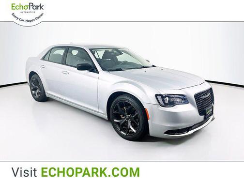 2023 Chrysler 300 Touring