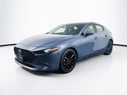 2022 Mazda Mazda3 FWD w/Premium Package
